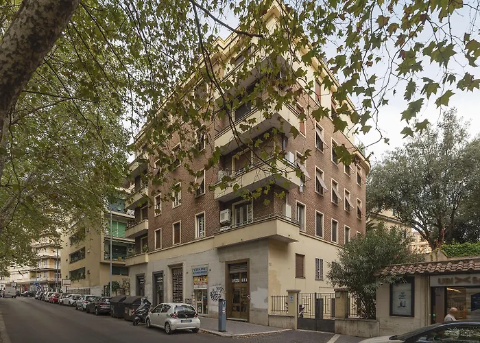 Piazza Re di Roma Apartment
