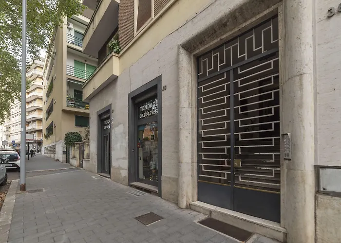 Piazza Re di Roma Apartment